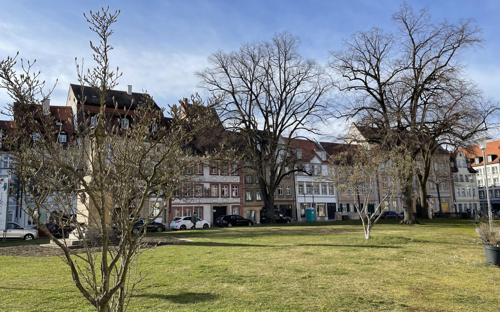 Der Schillerplatz - Ein Platz im Grünen mitten im Welterbe